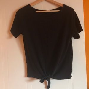 Black tee with front tie